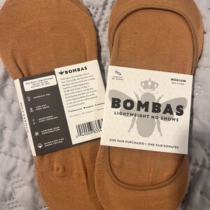 Two pair Bombas lightweight no shows low cut